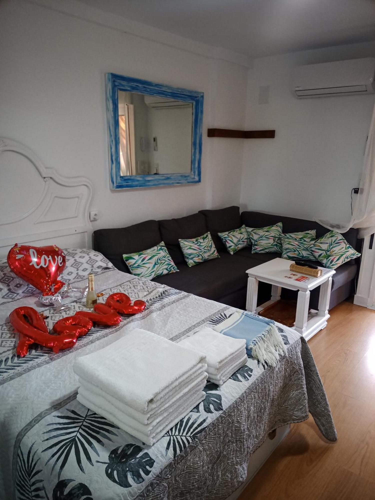 Sweet Home Benalmadena, Estudio Con Vistas Al Mar Y Excelente Conexion Wifi, Para No Fumadores, Con Piscinas, Sea Views, With Swimming Pools, Completely Renovated, Ideal For Older People, Bright With Morning Sun, No Smoking 外观 照片